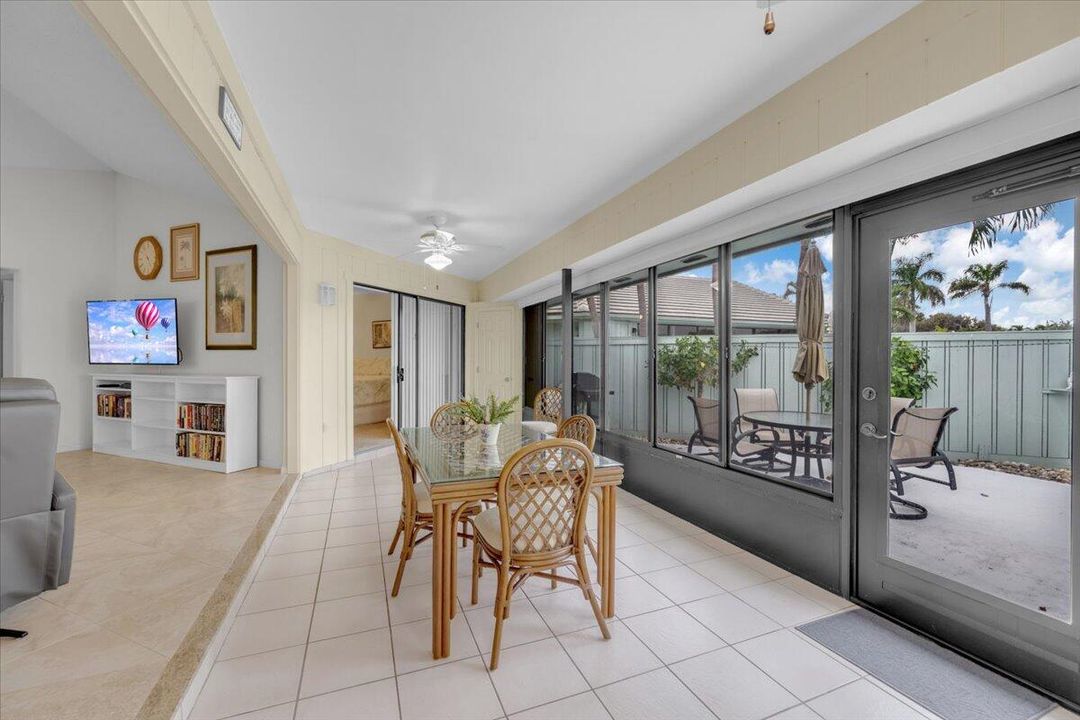 На продажу: $550,000 (2 спален, 2 ванн, 1540 Квадратных фут)