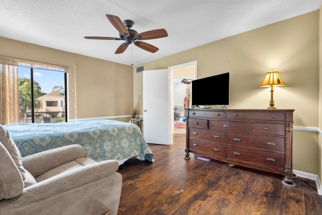 For Sale: $260,000 (2 beds, 2 baths, 1764 Square Feet)