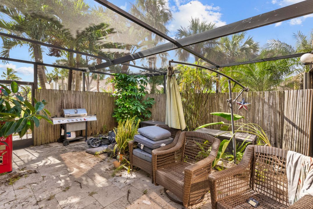 For Sale: $260,000 (2 beds, 2 baths, 1764 Square Feet)