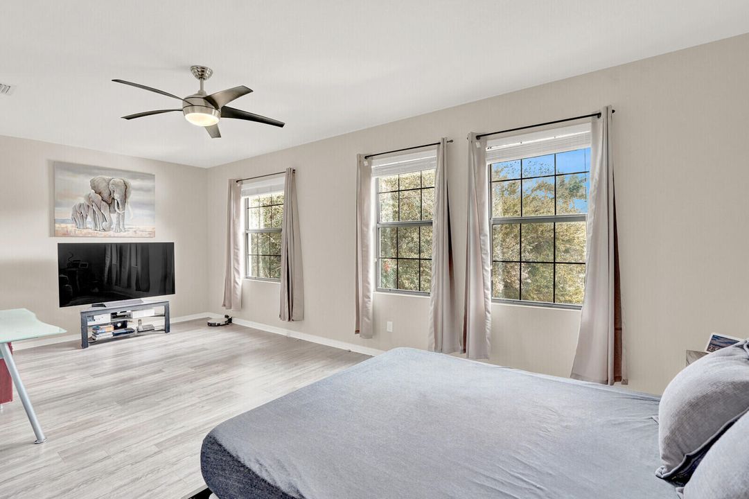 На продажу: $499,000 (3 спален, 2 ванн, 1911 Квадратных фут)