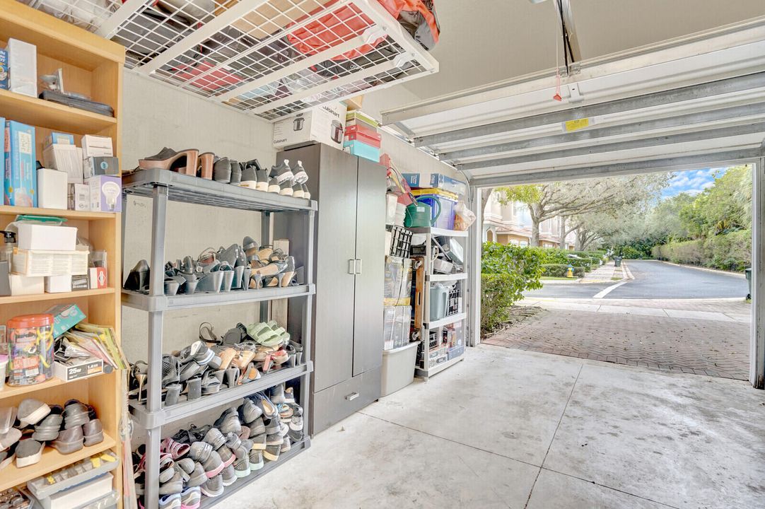 На продажу: $499,000 (3 спален, 2 ванн, 1911 Квадратных фут)