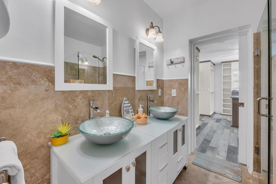 出租: $7,950 (4 贝兹, 2 浴室, 1981 平方英尺)