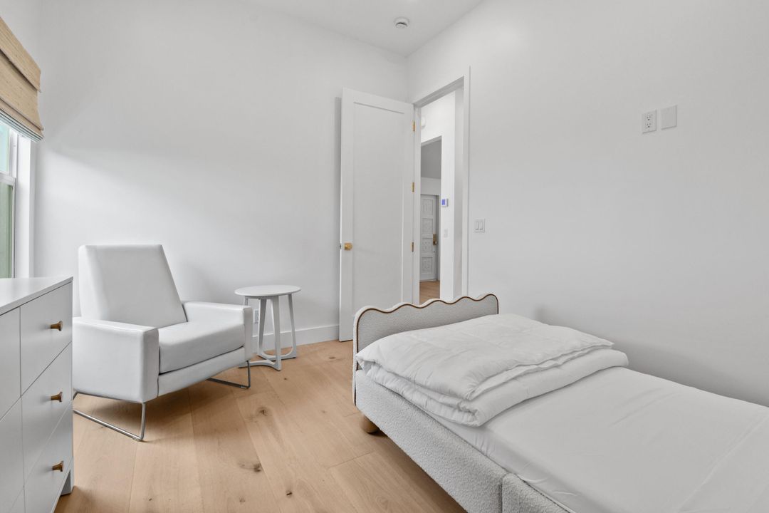 En Renta: $16,500 (4 camas, 3 baños, 1886 Pies cuadrados)