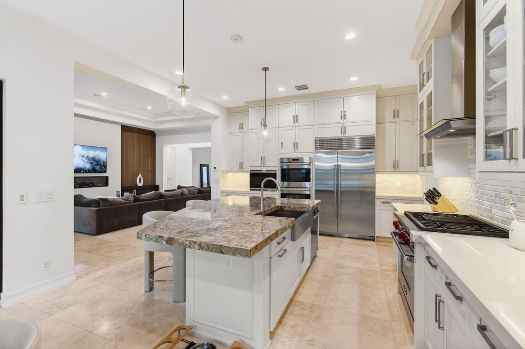 For Rent: $15,900 (4 beds, 4 baths, 3446 Square Feet)