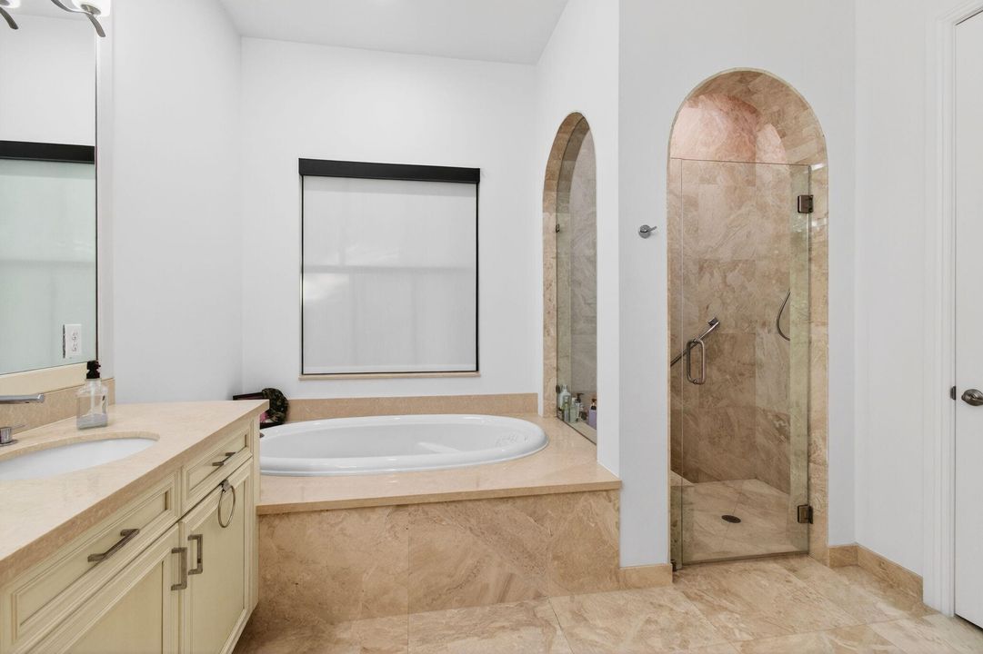 For Rent: $15,900 (4 beds, 4 baths, 3446 Square Feet)