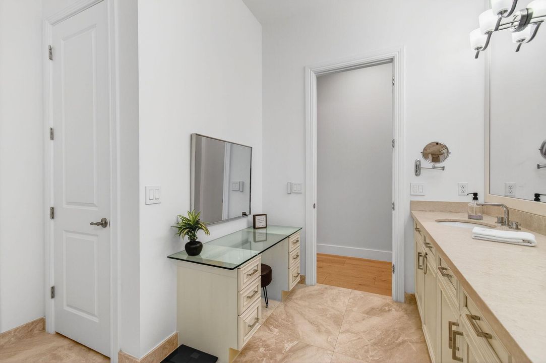 For Rent: $15,900 (4 beds, 4 baths, 3446 Square Feet)