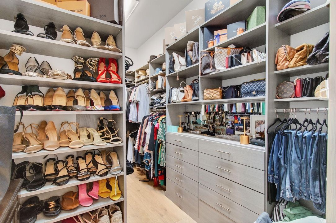 For Rent: $15,900 (4 beds, 4 baths, 3446 Square Feet)