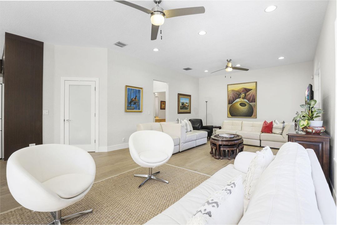 For Sale: $1,650,000 (5 beds, 5 baths, 3622 Square Feet)