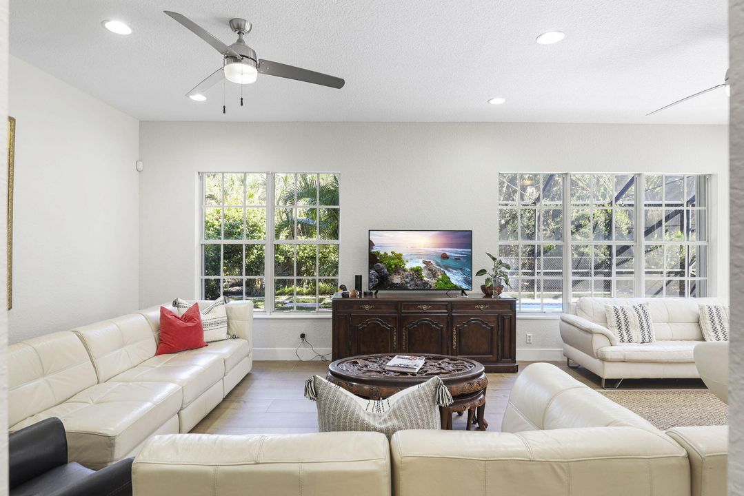 For Sale: $1,650,000 (5 beds, 5 baths, 3622 Square Feet)