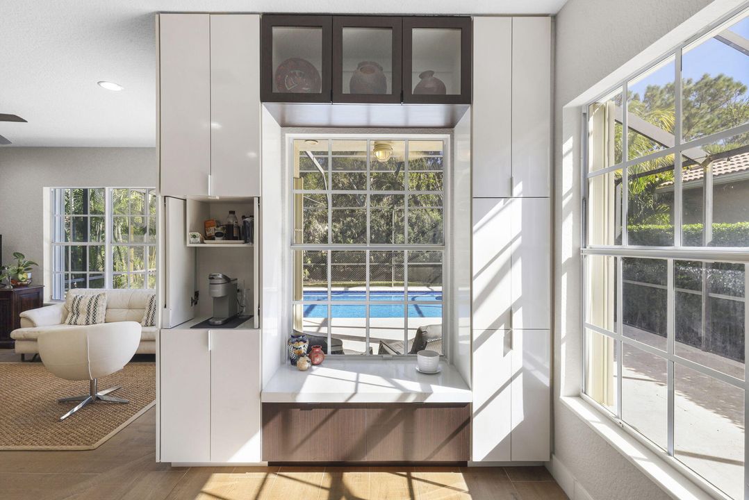 For Sale: $1,650,000 (5 beds, 5 baths, 3622 Square Feet)