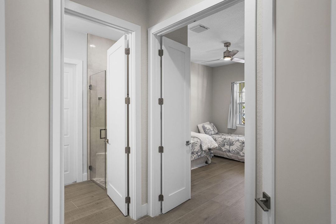 For Sale: $1,650,000 (5 beds, 5 baths, 3622 Square Feet)