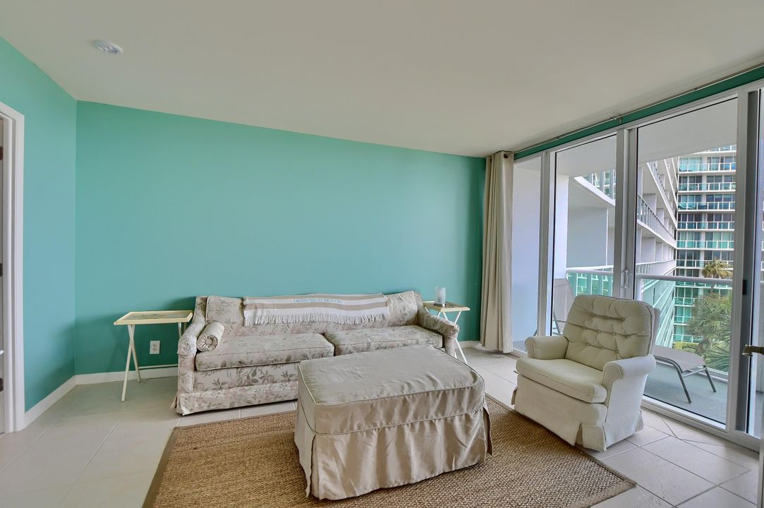 В аренду: $3,400 (2 спален, 2 ванн, 1050 Квадратных фут)