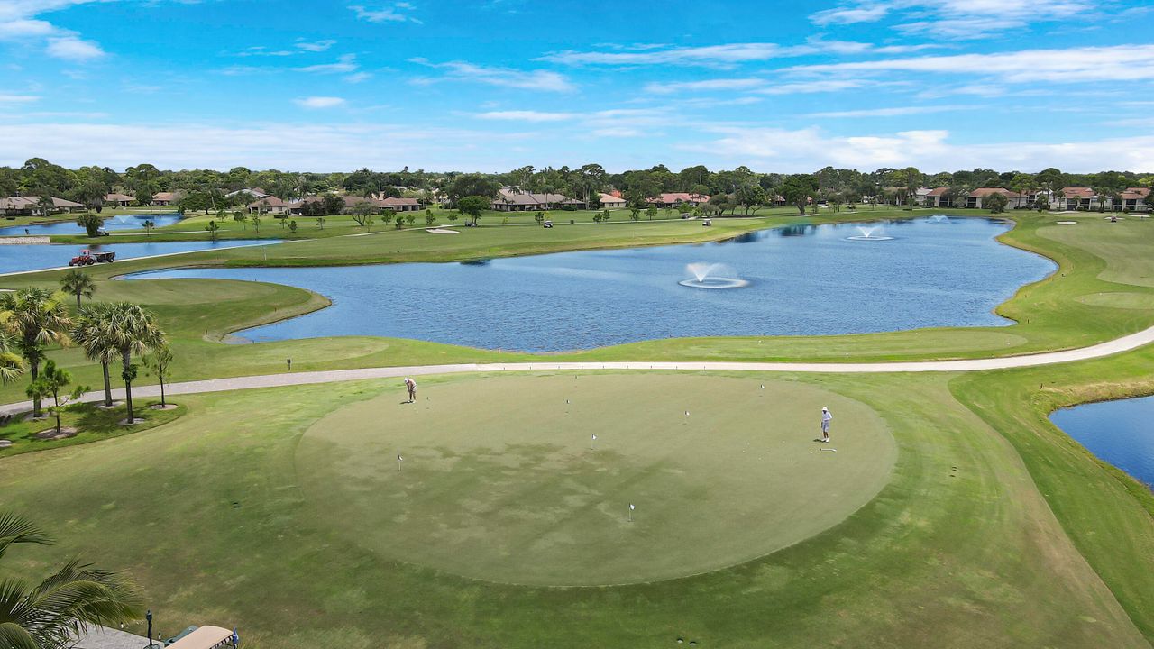 For Sale: $1,300,000 (3 beds, 2 baths, 2534 Square Feet)