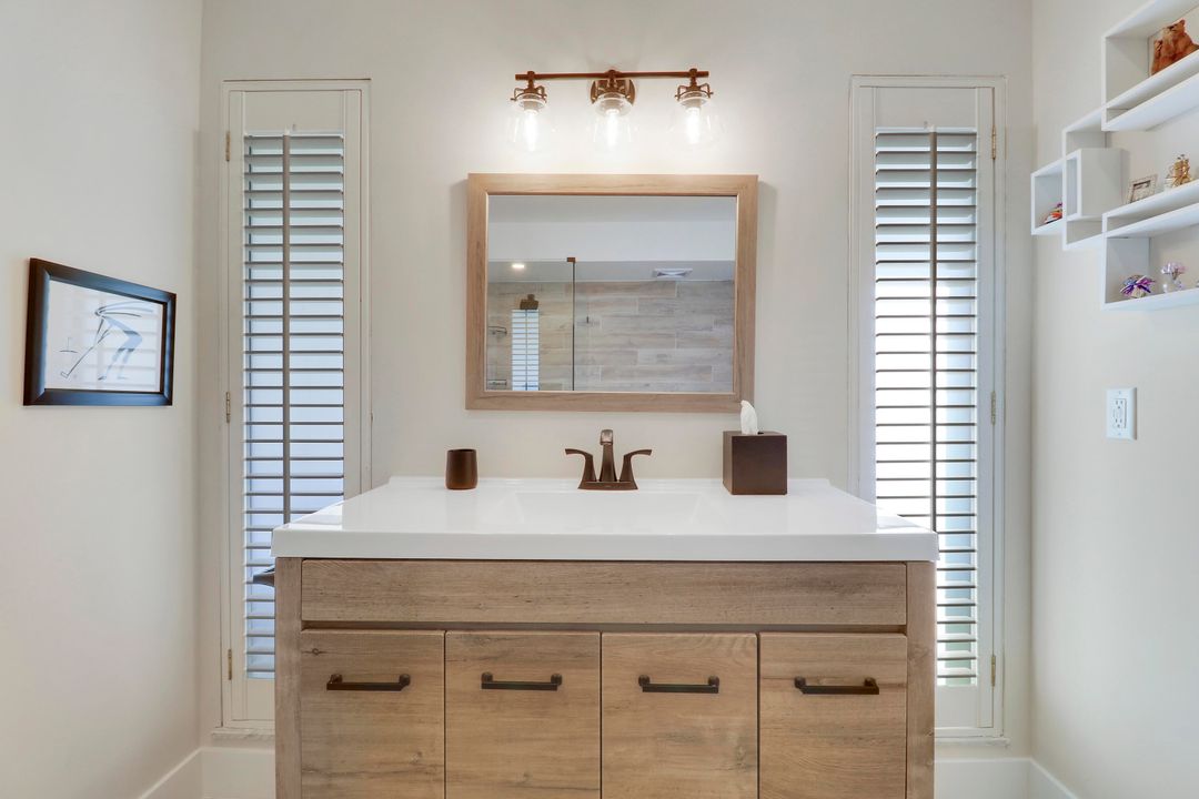 For Sale: $1,300,000 (3 beds, 2 baths, 2534 Square Feet)