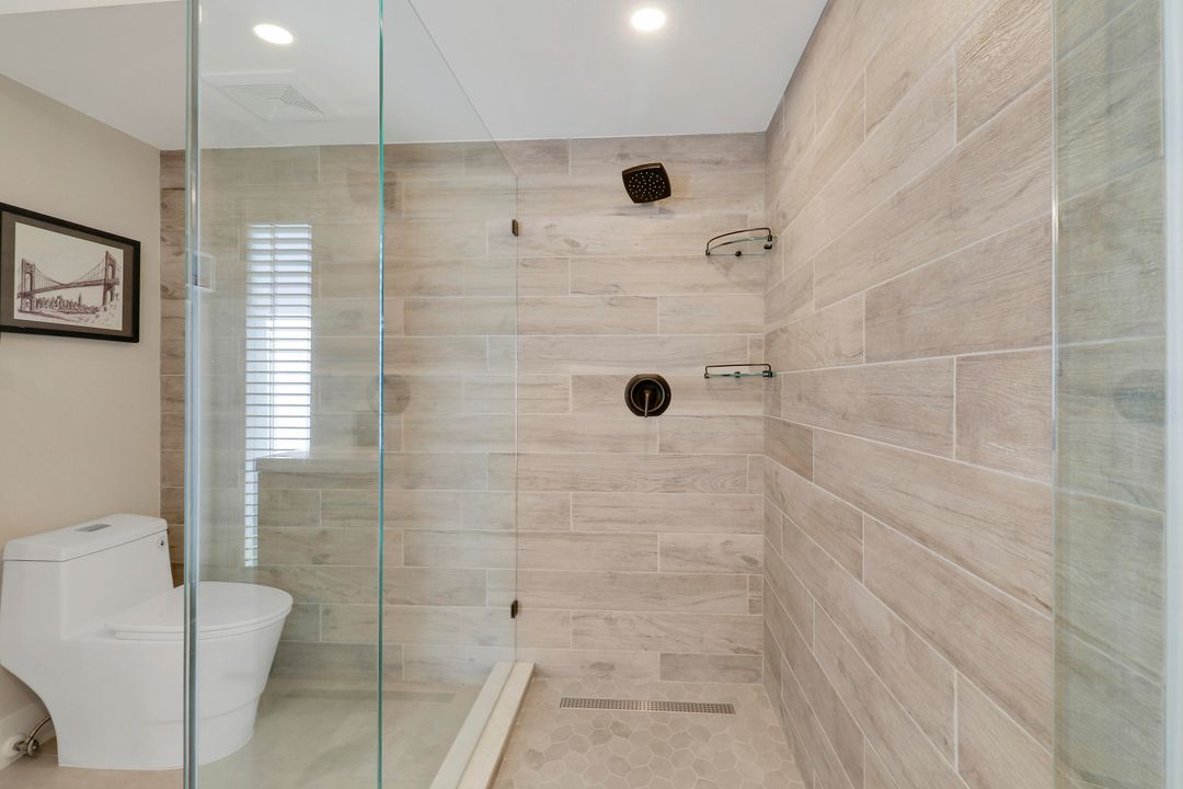 For Sale: $1,300,000 (3 beds, 2 baths, 2534 Square Feet)