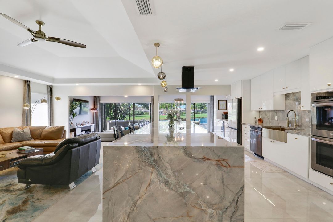 For Sale: $1,300,000 (3 beds, 2 baths, 2534 Square Feet)