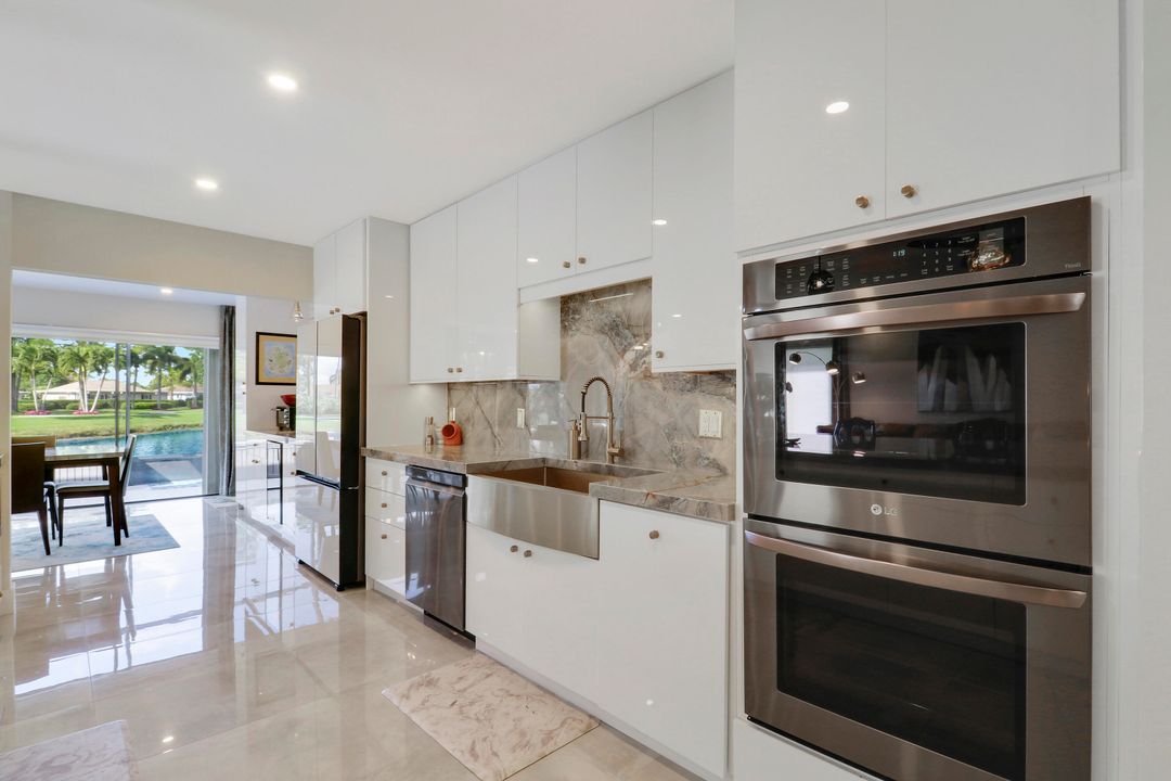 For Sale: $1,300,000 (3 beds, 2 baths, 2534 Square Feet)