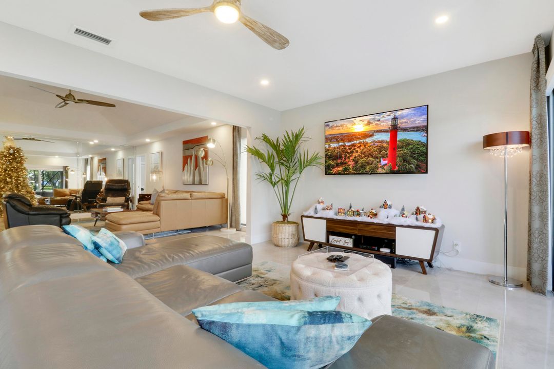 For Sale: $1,300,000 (3 beds, 2 baths, 2534 Square Feet)