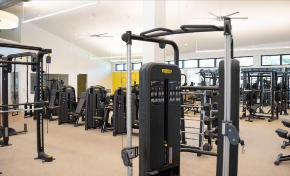 For Sale: $1,797,985 (4 beds, 3 baths, 3076 Square Feet)