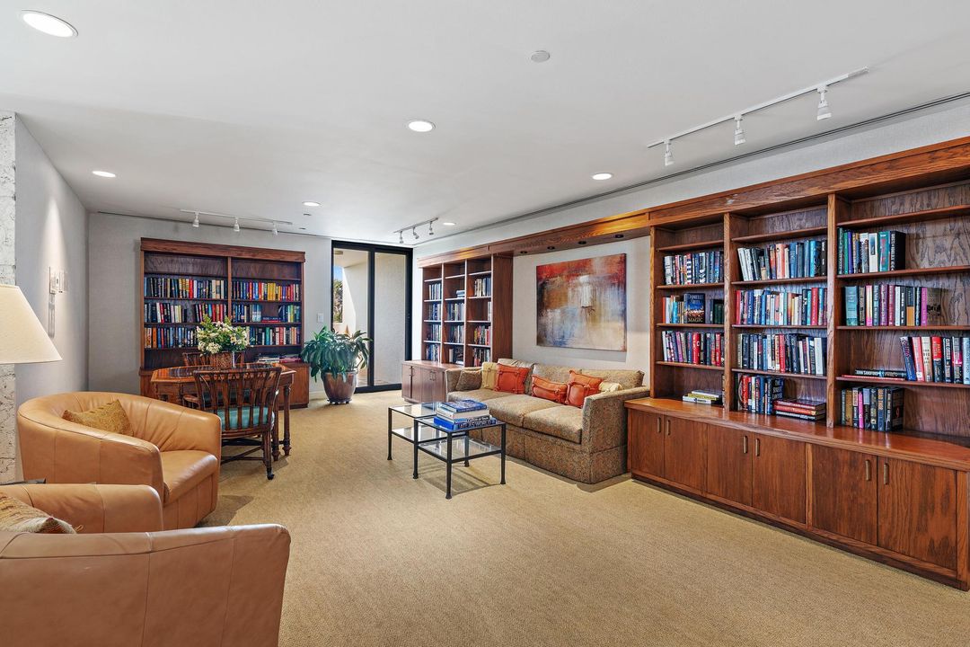 For Sale: $1,250,000 (2 beds, 2 baths, 1823 Square Feet)