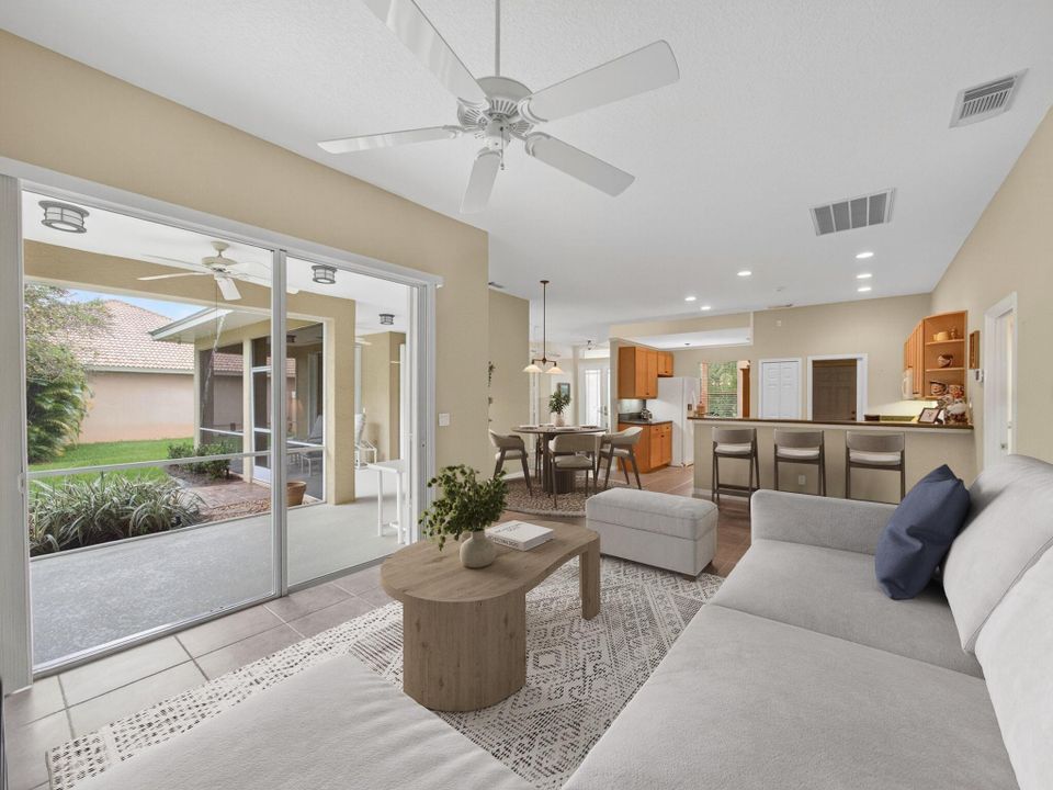 合同活跃: $600,000 (3 贝兹, 2 浴室, 1901 平方英尺)