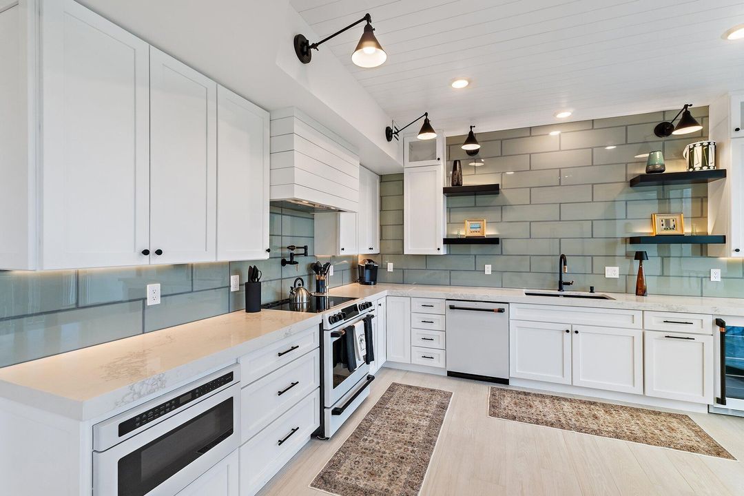 For Rent: $4,500 (2 beds, 2 baths, 1463 Square Feet)