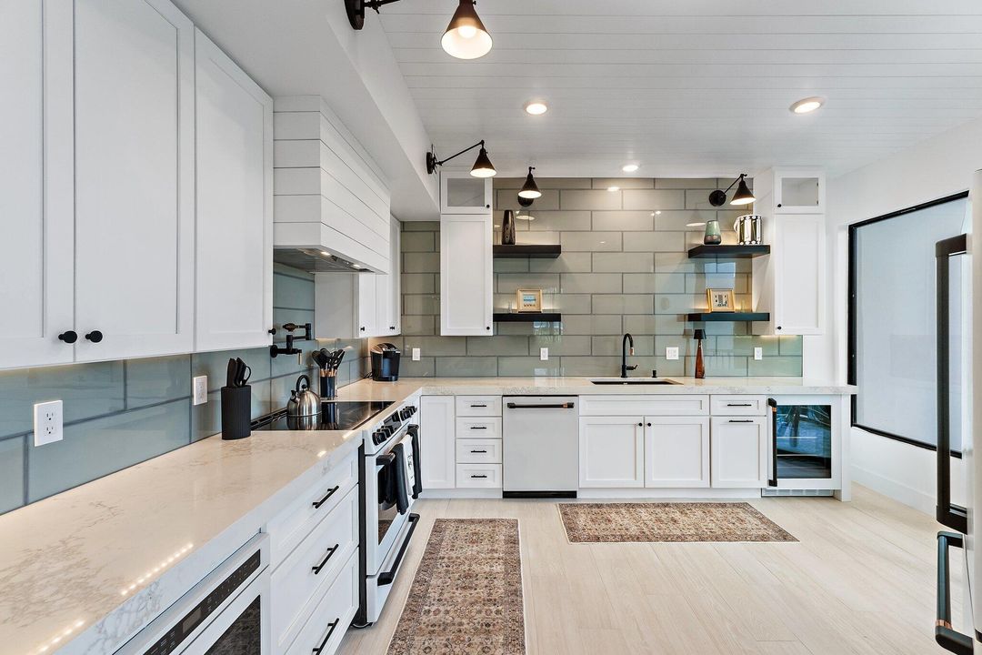 For Rent: $4,500 (2 beds, 2 baths, 1463 Square Feet)