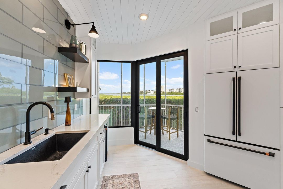 For Rent: $4,500 (2 beds, 2 baths, 1463 Square Feet)