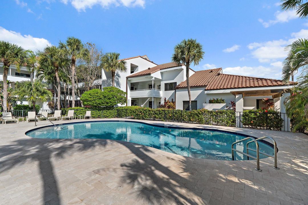 For Rent: $4,500 (2 beds, 2 baths, 1463 Square Feet)