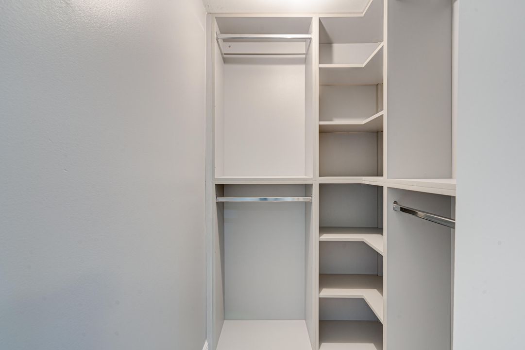 For Rent: $2,500 (2 beds, 2 baths, 964 Square Feet)