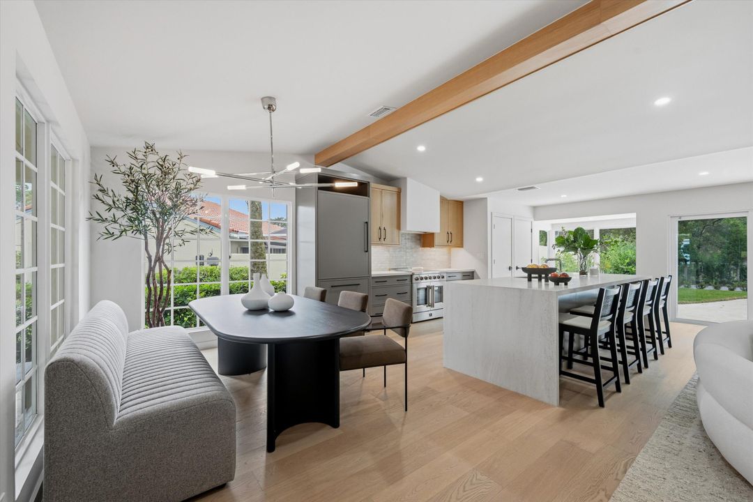 For Sale: $1,395,000 (3 beds, 2 baths, 1524 Square Feet)