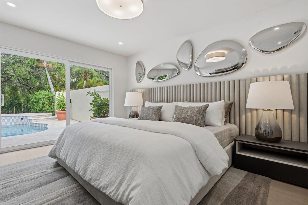 For Sale: $1,395,000 (3 beds, 2 baths, 1524 Square Feet)