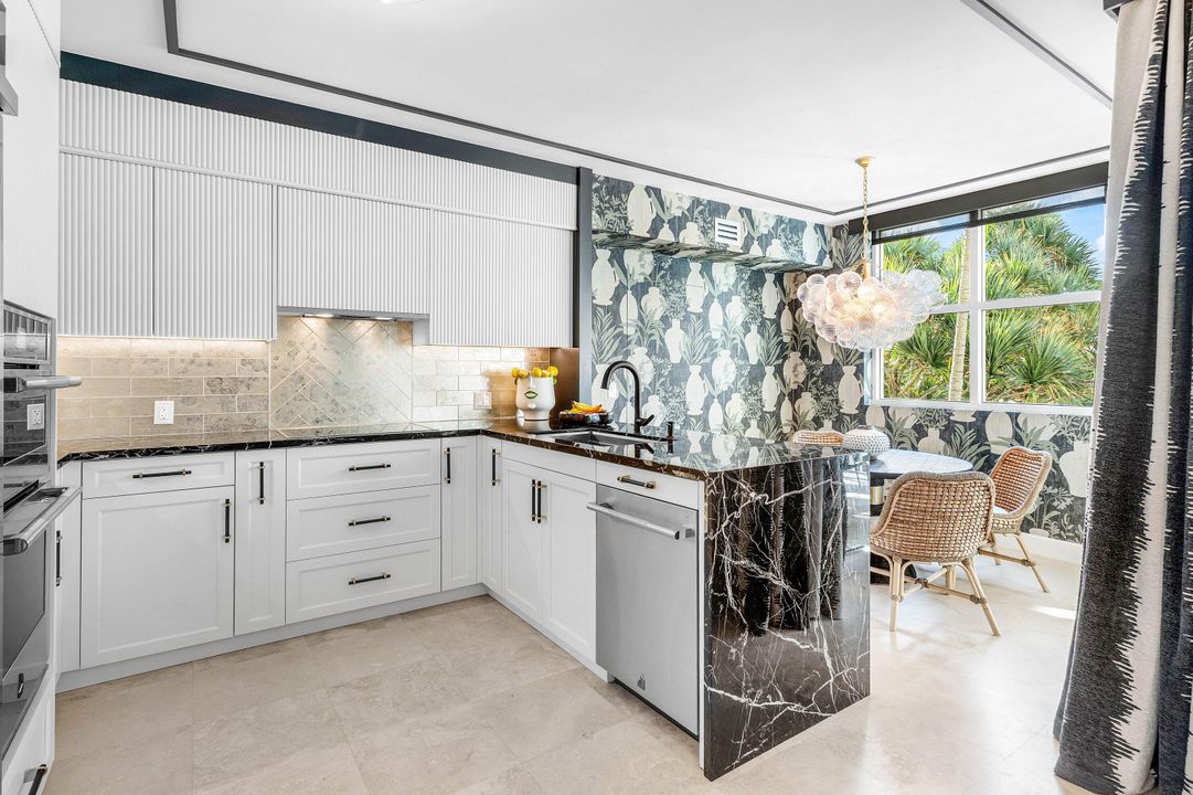 For Sale: $1,395,000 (2 beds, 2 baths, 2231 Square Feet)