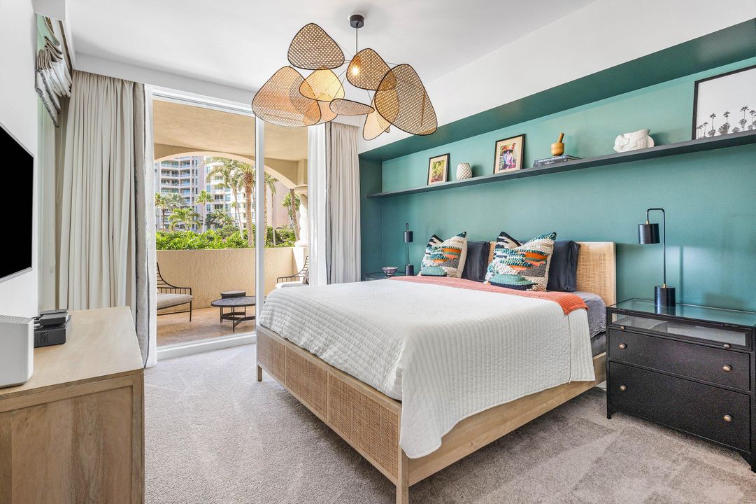 For Sale: $1,395,000 (2 beds, 2 baths, 2231 Square Feet)