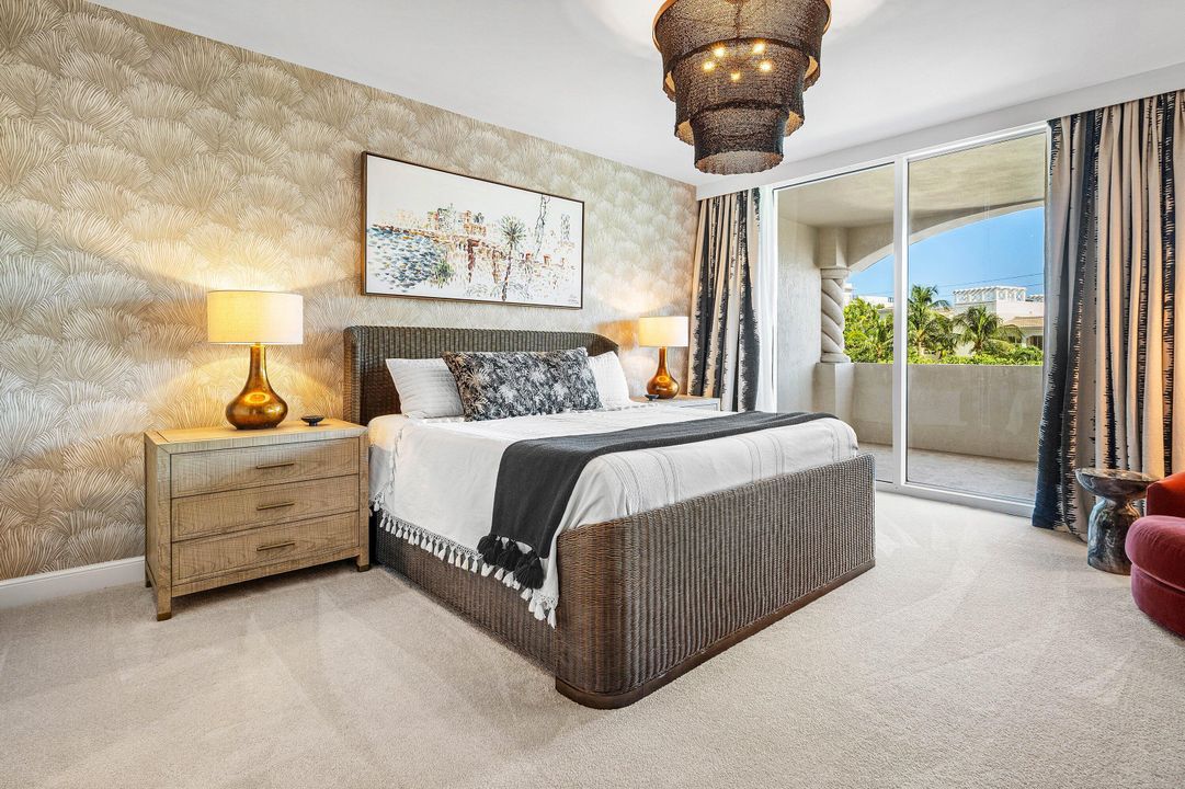 For Sale: $1,395,000 (2 beds, 2 baths, 2231 Square Feet)