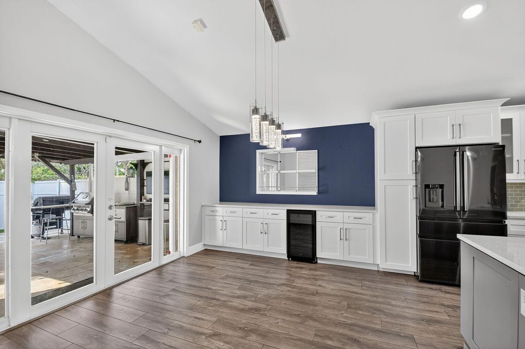 待售: $615,000 (3 贝兹, 2 浴室, 1738 平方英尺)