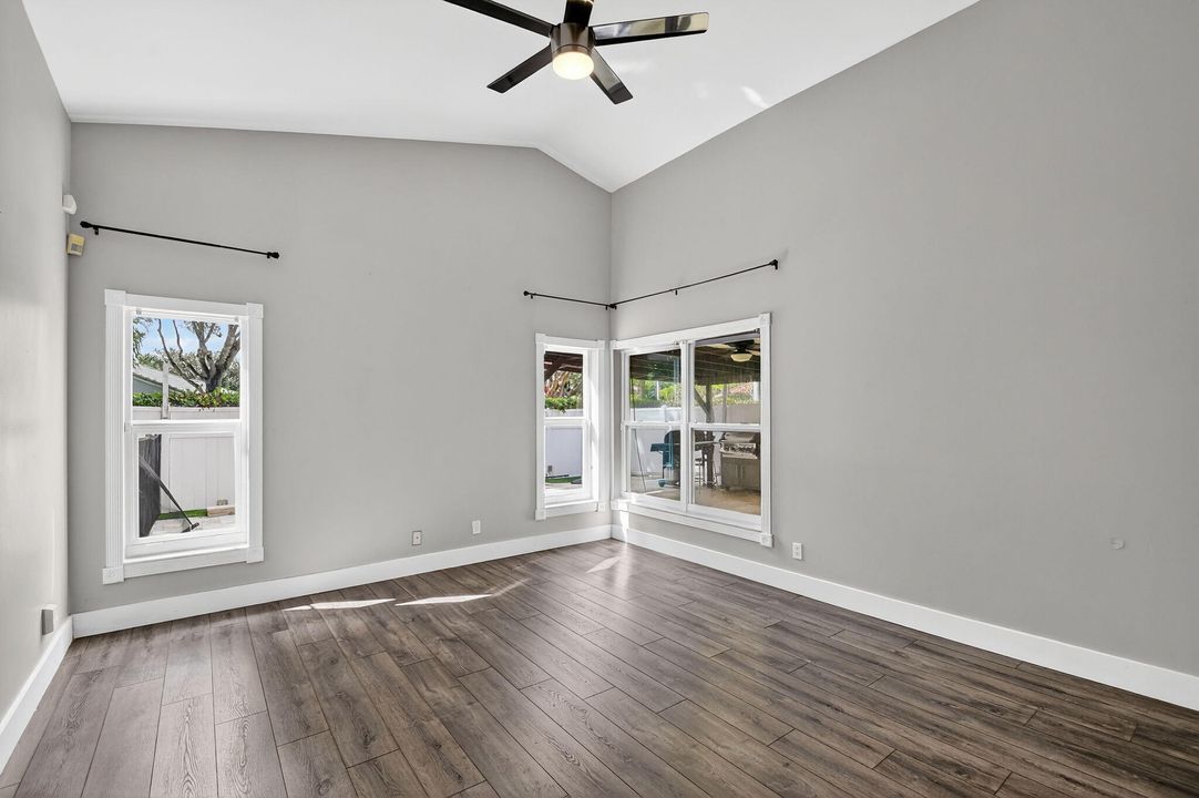 待售: $615,000 (3 贝兹, 2 浴室, 1738 平方英尺)