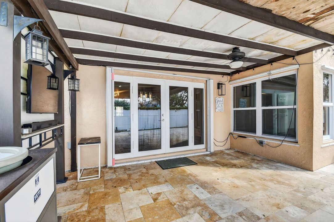 待售: $615,000 (3 贝兹, 2 浴室, 1738 平方英尺)