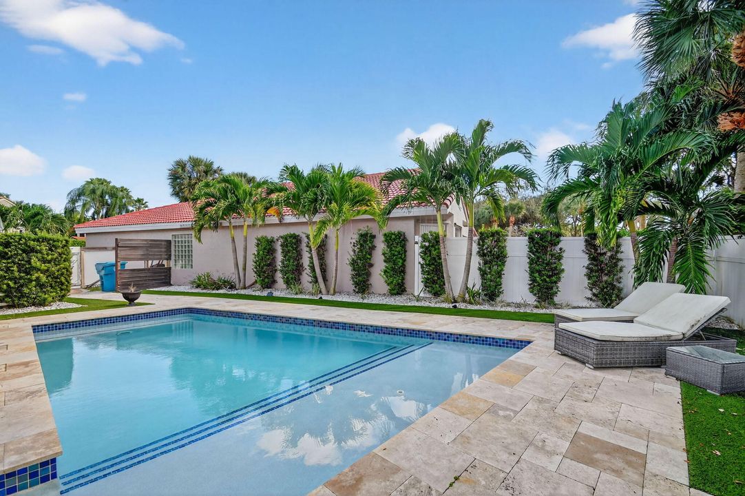 待售: $615,000 (3 贝兹, 2 浴室, 1738 平方英尺)