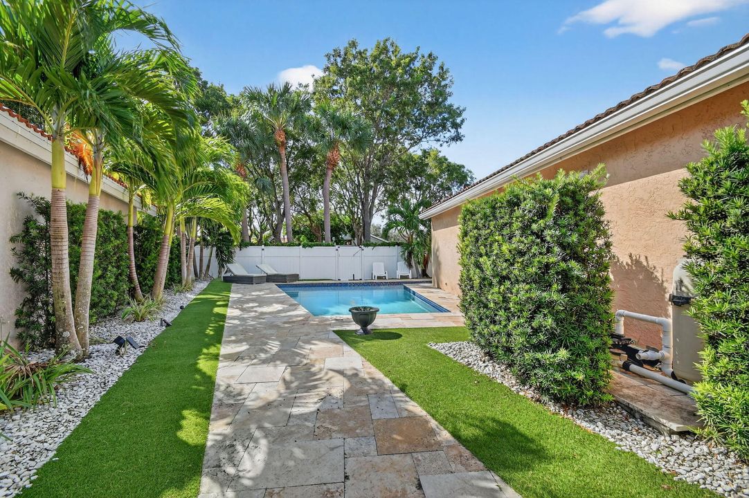 待售: $615,000 (3 贝兹, 2 浴室, 1738 平方英尺)