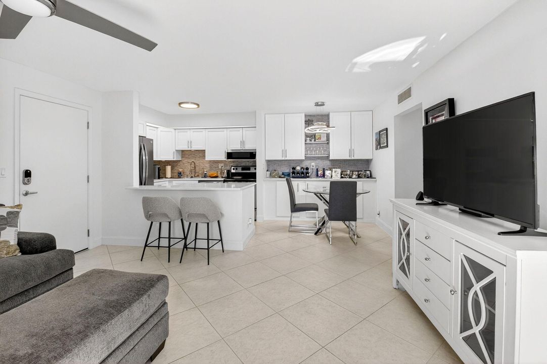 En Venta: $174,900 (2 camas, 1 baños, 940 Pies cuadrados)