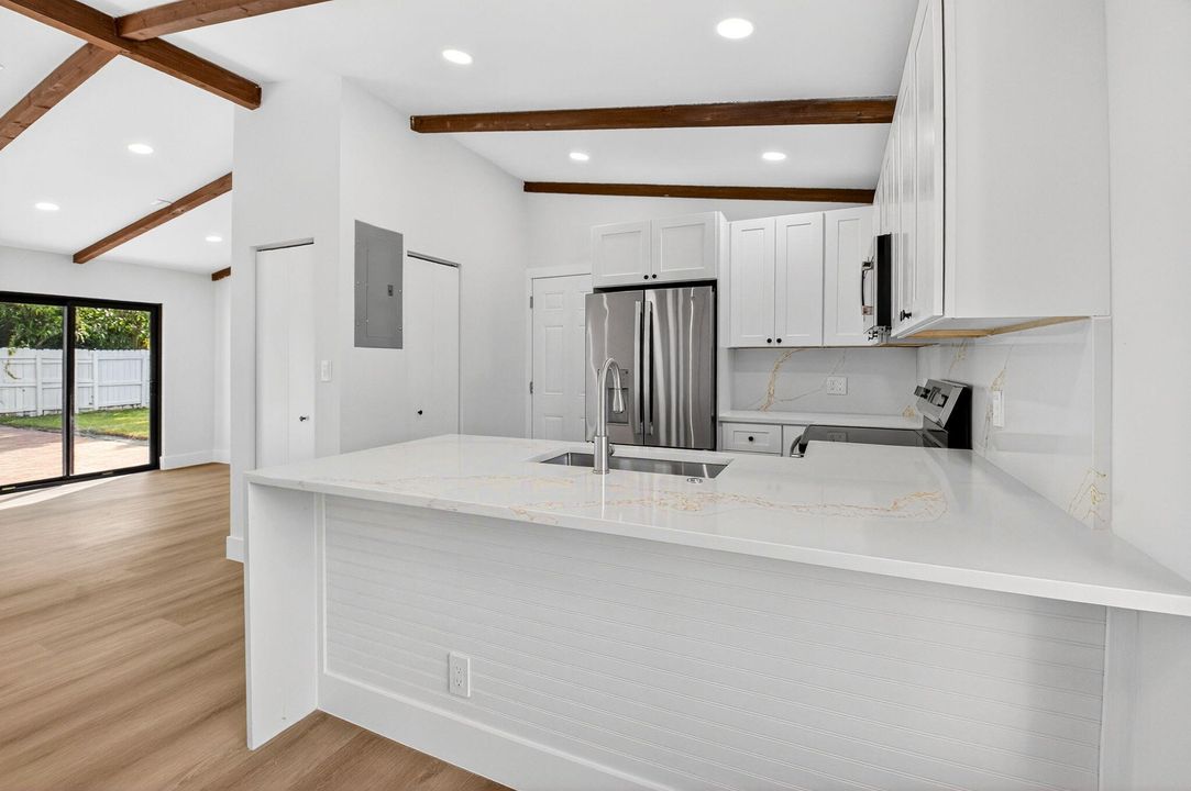 For Sale: $639,900 (3 beds, 2 baths, 1346 Square Feet)