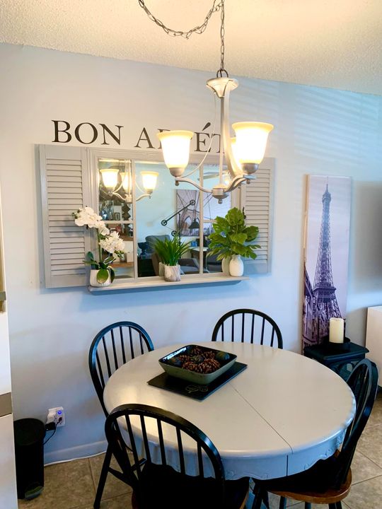 На продажу: $79,900 (1 спален, 1 ванн, 646 Квадратных фут)