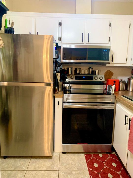 На продажу: $79,900 (1 спален, 1 ванн, 646 Квадратных фут)