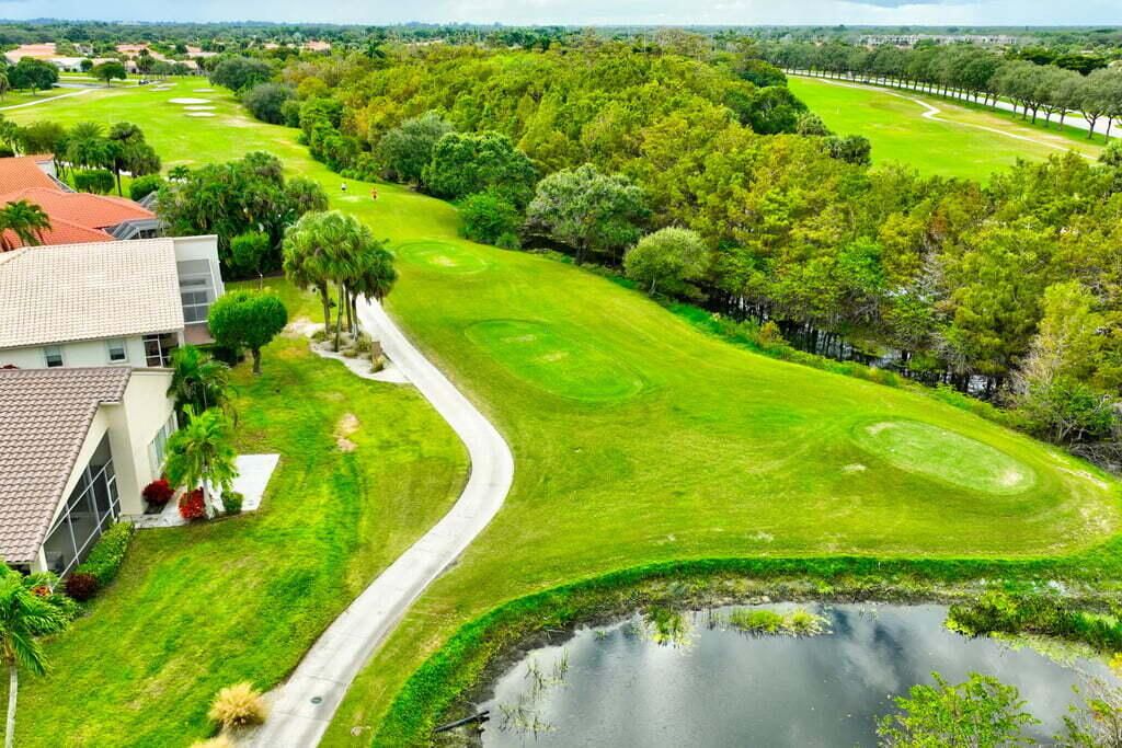 For Sale: $645,000 (3 beds, 2 baths, 2421 Square Feet)