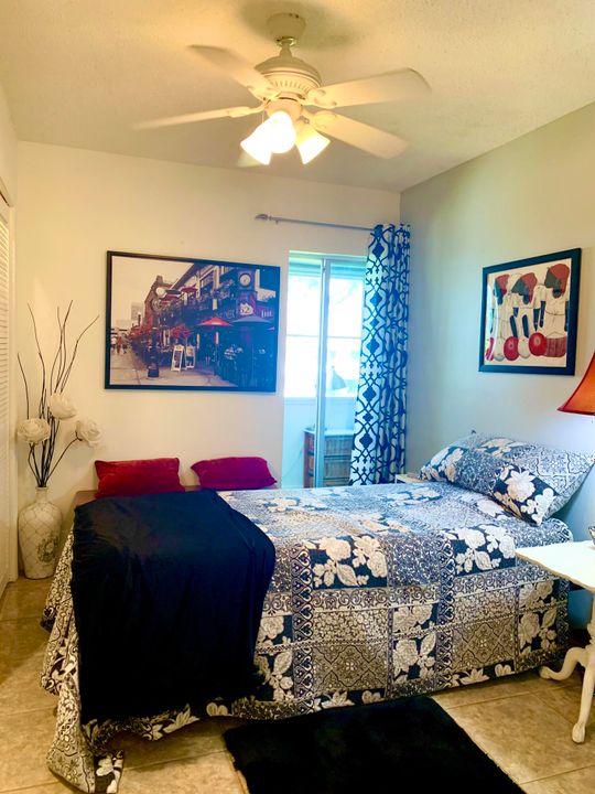 На продажу: $79,900 (1 спален, 1 ванн, 646 Квадратных фут)