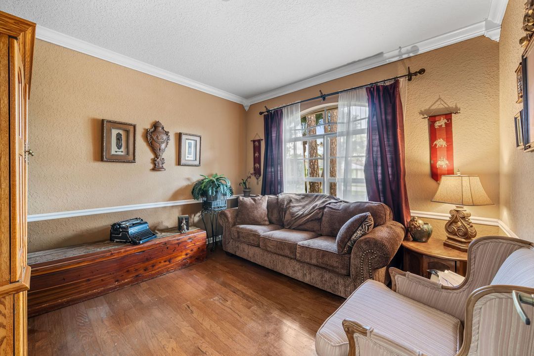 For Sale: $635,000 (4 beds, 2 baths, 2327 Square Feet)