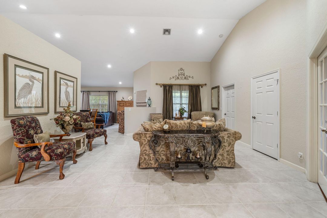 For Sale: $635,000 (4 beds, 2 baths, 2327 Square Feet)