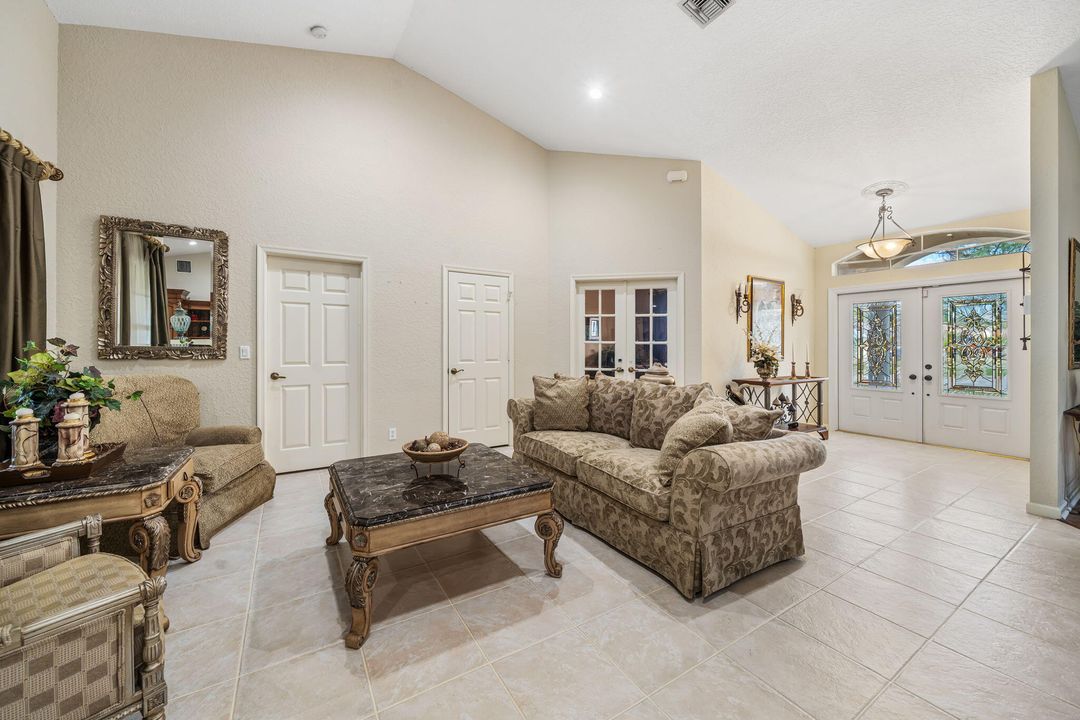 For Sale: $635,000 (4 beds, 2 baths, 2327 Square Feet)