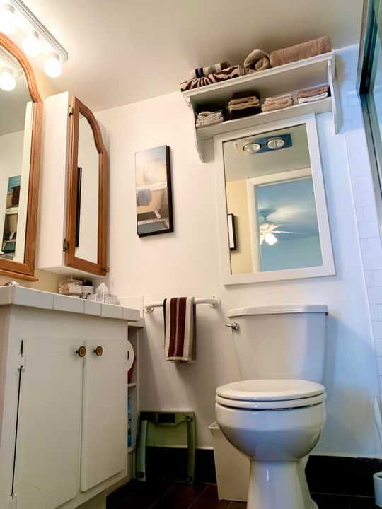 На продажу: $79,900 (1 спален, 1 ванн, 646 Квадратных фут)